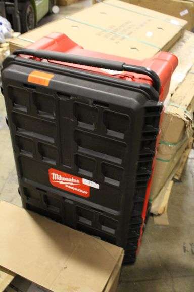 [MSRP: $229.00] Milwaukee PACKOUT 38 in. Rolling Modular Tool Chest