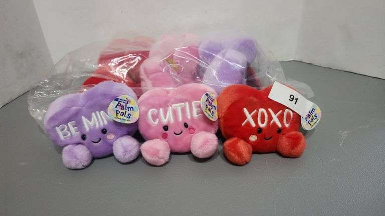 ORIGINAL PALM PALS PLUSH CANDY HEART "BE MINE"," XOXO", AND "CUTIE", SOLD BY PIECE