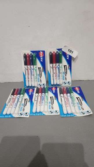 AVERY MARKS A LOT GREEN, BLUE, RED, AND BLACK DRY ERASE MARKERS PER BOX 4 MARKERS
