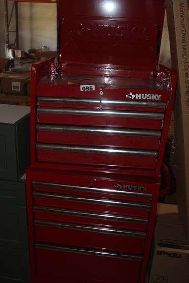 HUSKY 10 DRAWER 2 PIECE ROLLING TOOL STATION