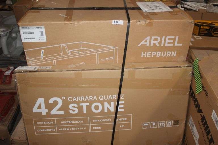 Ariel Hepburn 42" Free Standing Single Basin Vanity Set with Cabinet, Quartz Vanity Top, and Rectangular Bathroom Sink retail $1,269.00