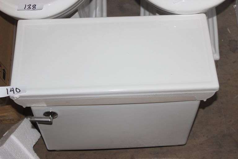 Kohler elongated toilet Tank white