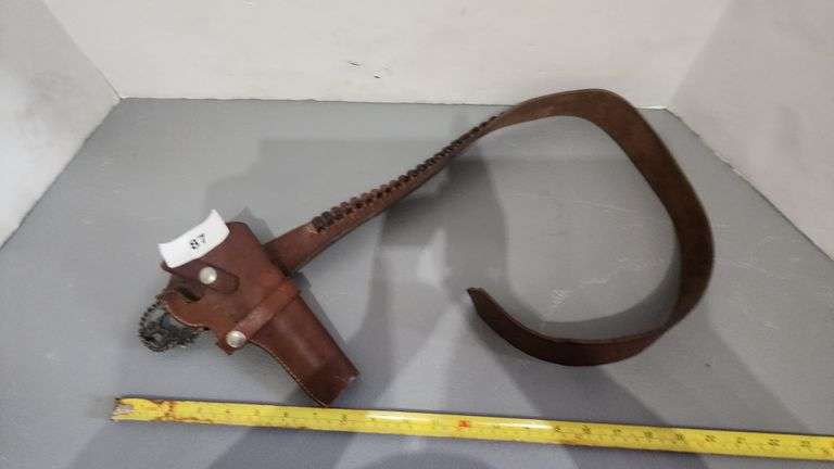 ANIQUE HUNTER LEATHER GUN HOLDER CARTILAGE BELT FOR 122 CALIBER GUN