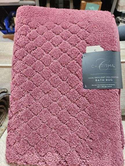 DIAMOND BATH MAT ORCHID RETAIL $18 @ COSTCO