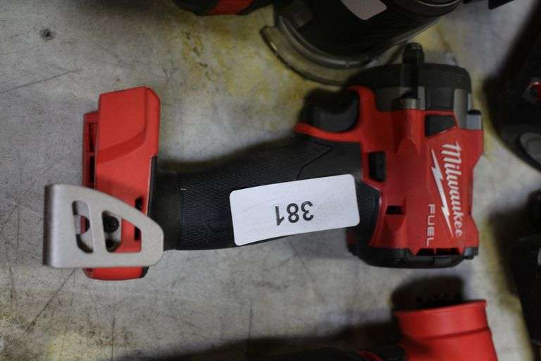 [MSRP: $229.00] Milwaukee M18 FUEL GEN-3 18V Lithium-Ion Brushless Cordless 3/8 in. Compact Impact Wrench with Friction Ring (Tool-Only) [untested]