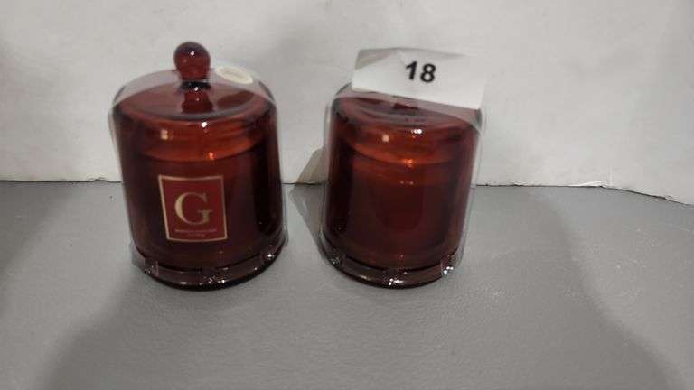 MODERN EXPRESSIONS MONOGRAM CANDLE G, SCENT MANDARIN GRAPEFRUIT 5OZ
