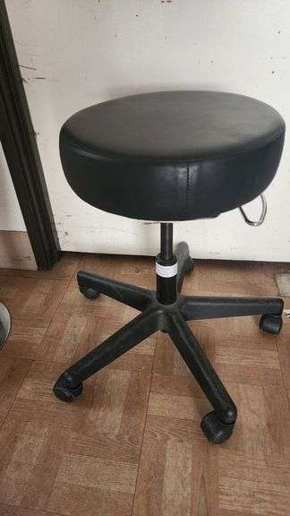 McKESSON ENTRUST AIR LIFT EXAM STOOL, VERY GOOD CONDITION