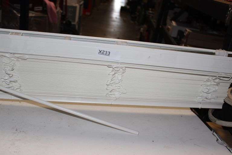 41 In X82 In 2In Faux Wood Blinds [Beige] Retail:$130