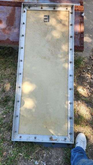 TEXAS INSTRUMENTS PORTABLE ARMORED 1/2inch THICK SOLID SHEET STEEL PANEL SAFE ROOM OR TORNADO SHELTER 8ft x 10ft  ON CUSTOM PLATFORM DOLLY. EACH ARMORED PANEL IS MADE OF TWO 1/4" SHEETS OF STEEL , EACH ARMORED PANEL IS 1/2" THICK, INCLUDES HATCH AND ONE DOOR.