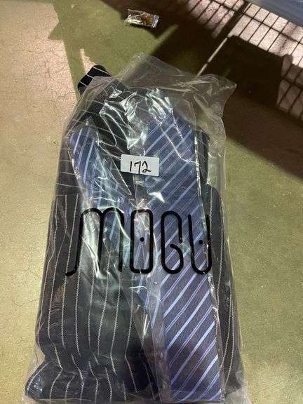 ASSORTED MOGU MENS 3 PIECE SUIT