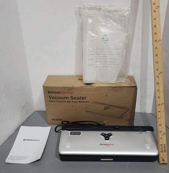 BONSEN KITCHEN VACUUM SEALER MDL # VS3905 VACUUM & SEAL MACHINE FOR FOOD STORAGE AND SAVING 12inch HEATING WIRE, VACUUM BAGS INCLUDED