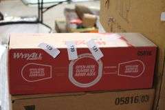 [EXT MSRP: $409.92] WYPALL L30 Wipers  16 2/5 x 9 4/5  White  Pop-Up Box