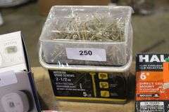 [✓] [MSRP: $36.27] Everbilt #9 x 2-1/2 in. Star Drive Flat Head Interior Wood Screws (501-Pack)