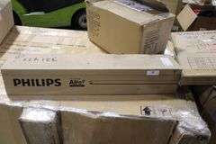 [MSRP: $108.26] 25-Watt 3 ft. Linear T8 Fluorescent Light Bulb Cool White (4100K) Alto II (30-Pack)