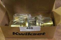 [MSRP: $18.88] Abbey Polished Brass Bed/Bath Knob