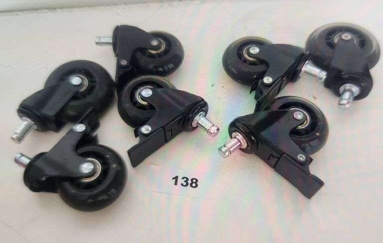 ASORTED LOS OF CASTERS LOCK AND UNLOCK