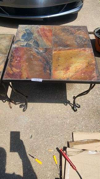 24 in X 24 in X 21 in MEDIUM SIZE OUTDOOR TABLE