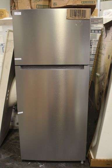 [✓] [MSRP: $528.00]  Vissani 18 cu. ft. Top Freezer Refrigerator in Stainless Steel Look [Damaged As Is ( Cracked/Dent  Side Panel )]