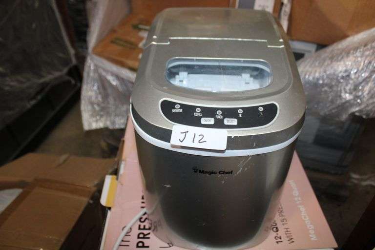 Magic Chef Mcim22Sv 27Lb-Capacity Portable Ice Maker Retail:$149