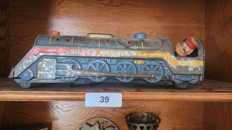 VINTAGE TIN TOY TRAIN SILVER MOUNTAIN
