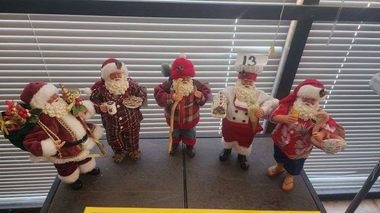 SMALL SANTA FIGURINES VARIETY
