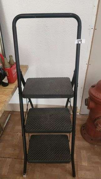 COSCO 3 TIER STEP LADDER