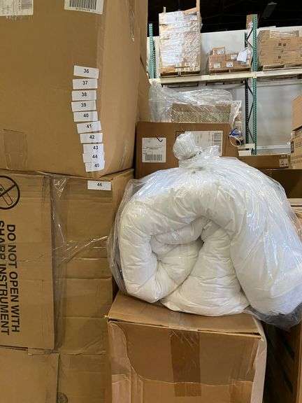 [✓] [MSRP: $87.00] Hollander Avendra Down Altenrative Comforter Sewn Through Box, Full, Case of 2