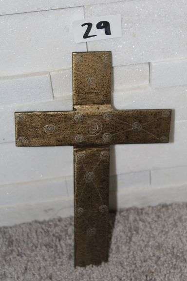 10 X 6 METAL CROSS