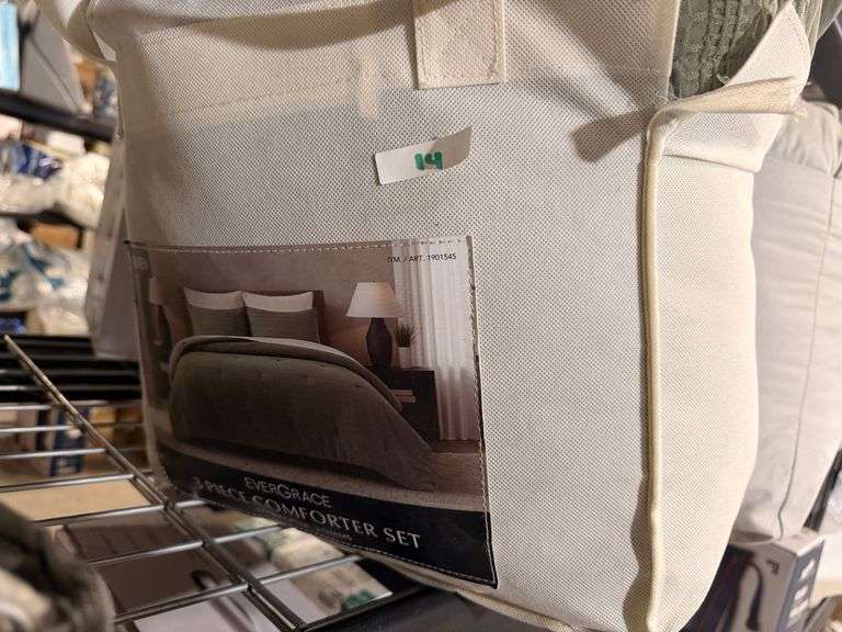 EverGrace- 3 piece comforter
