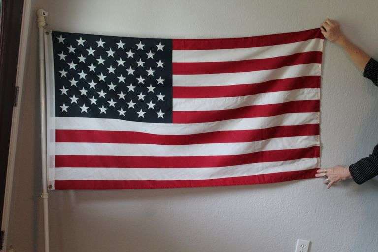 LARGE AMERICAN FLAG WITH POLE