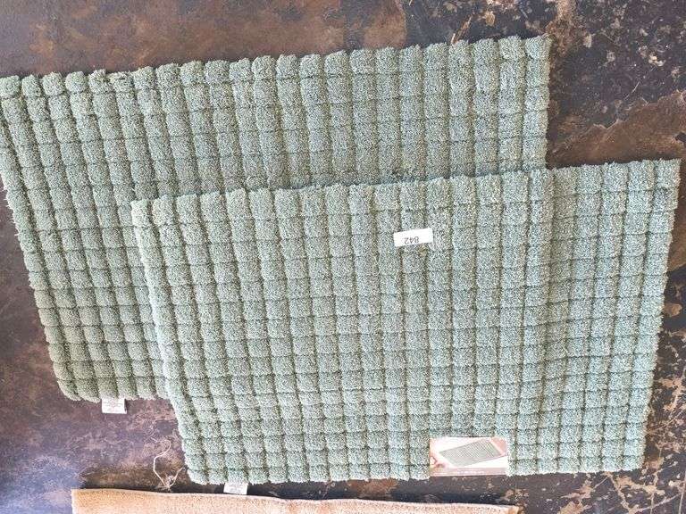 SOFT GRIP BATH MATT GREEN