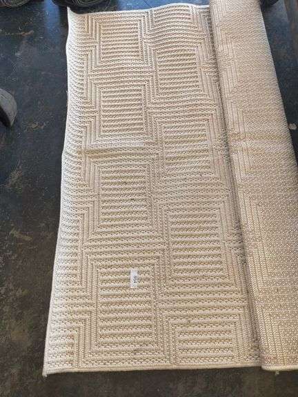 REGENT 5X7 CREAM RUG