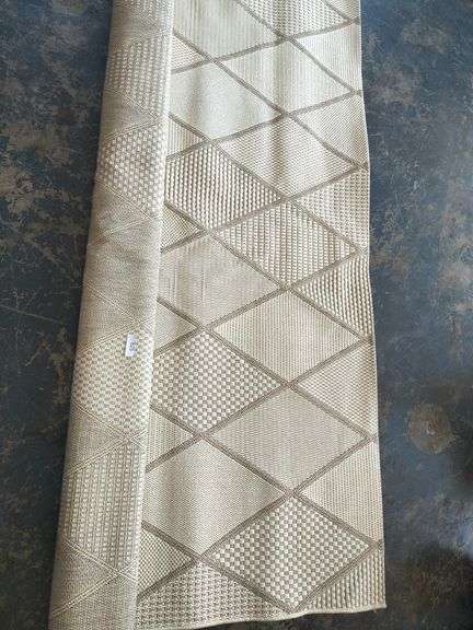 LAGUNA 8X10' INDOOR AREA RUG