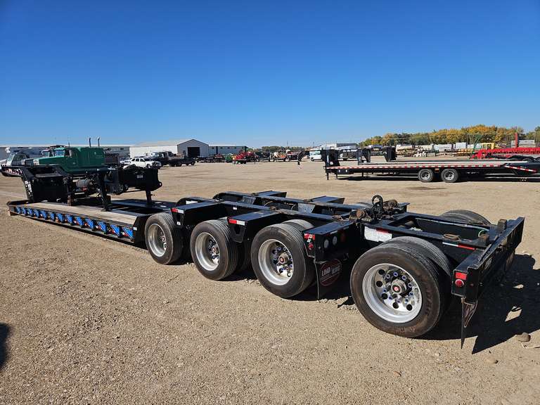 2022 Load King 53’ RGN 3-Axle Trailer w/ Jeep & Steerable Rear Booster Pack