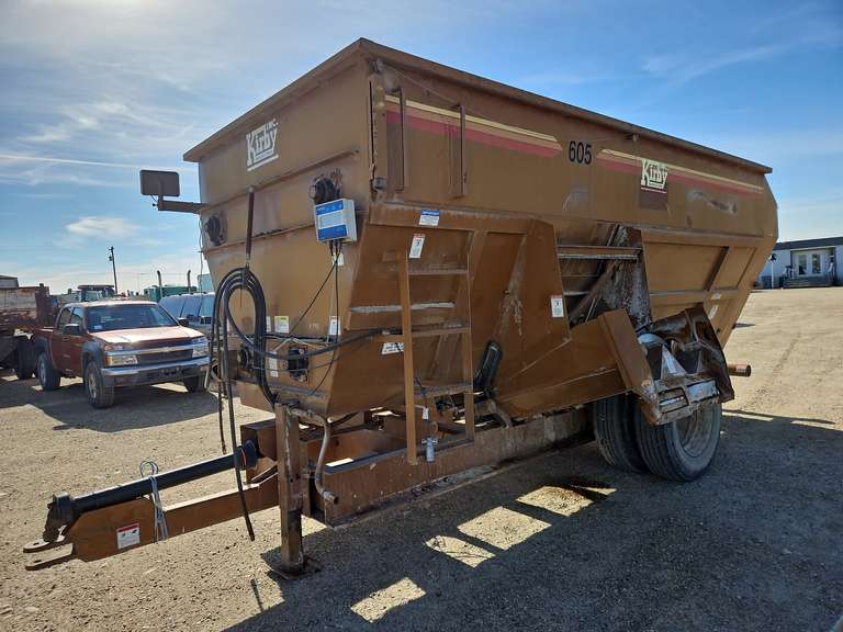 Kirby 605 Mixer Feeder
