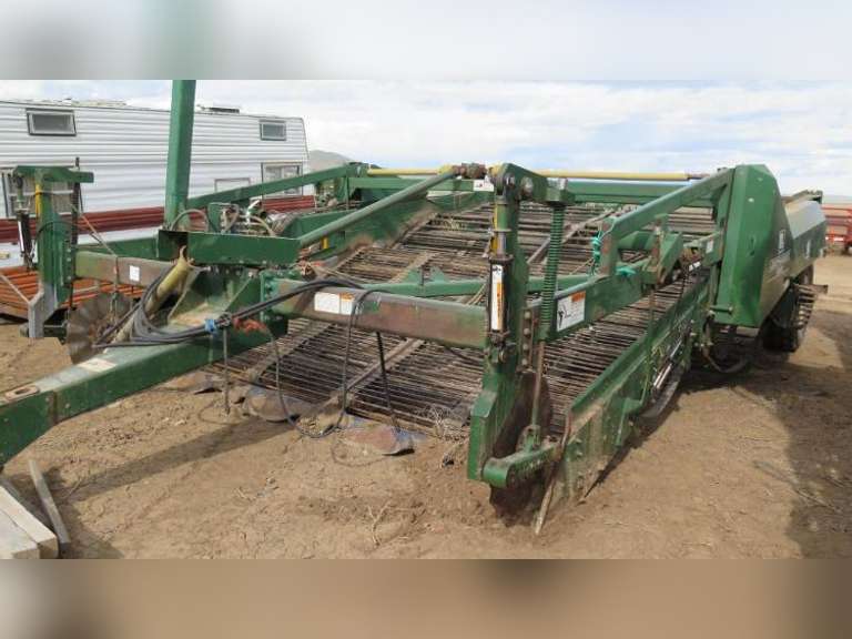 Lockwood 5000 Potato Digger