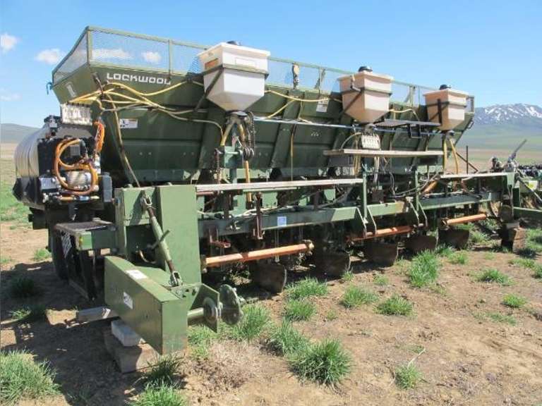 Lockwood L-6200-6100 6-Row Patio Planter