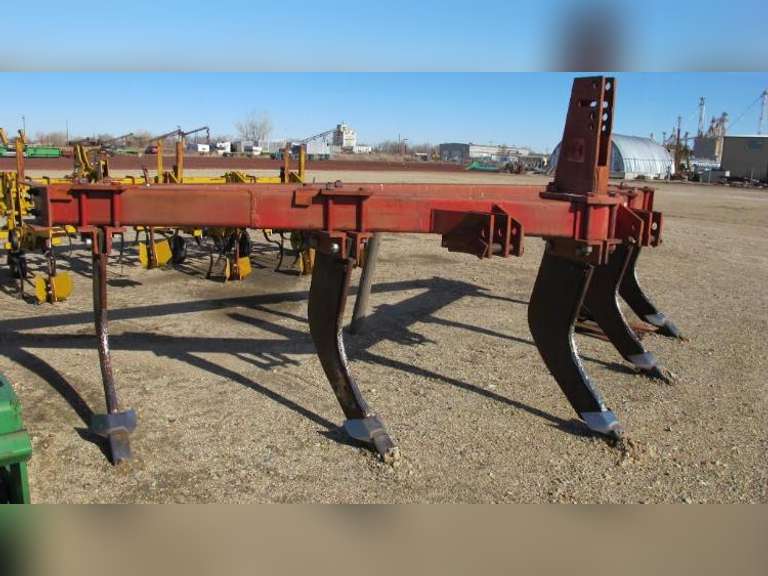 International 5 Shank Ripper