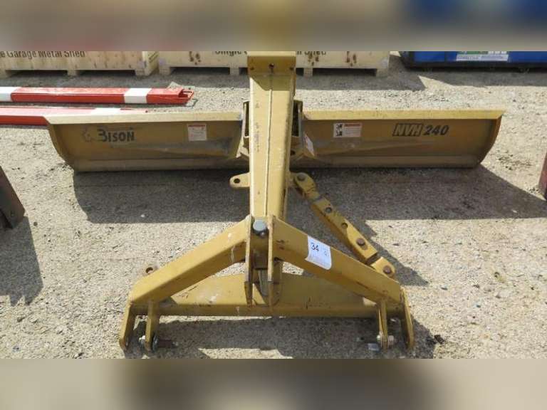 8' Bison NVH240 - Angle Blade