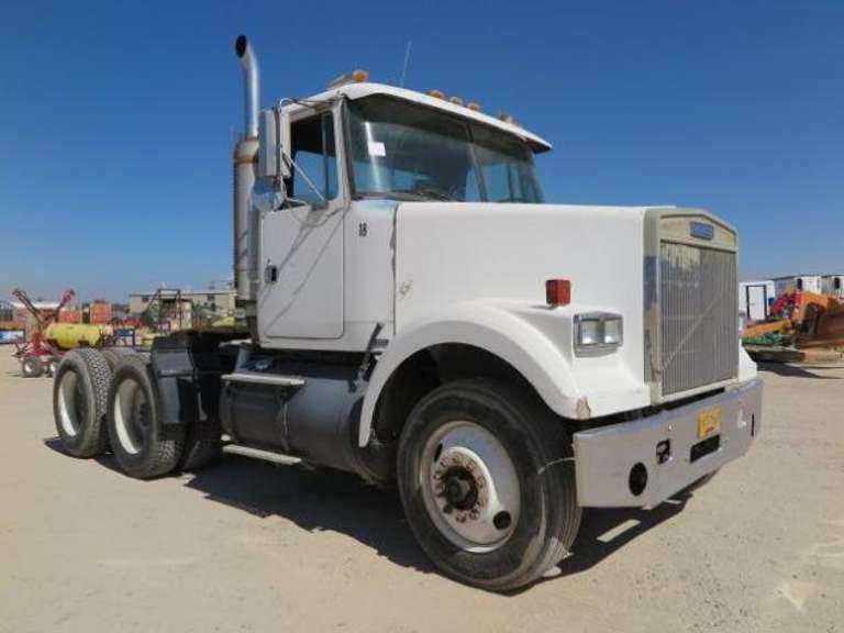 1990 White - Day Cab Conventional Semi