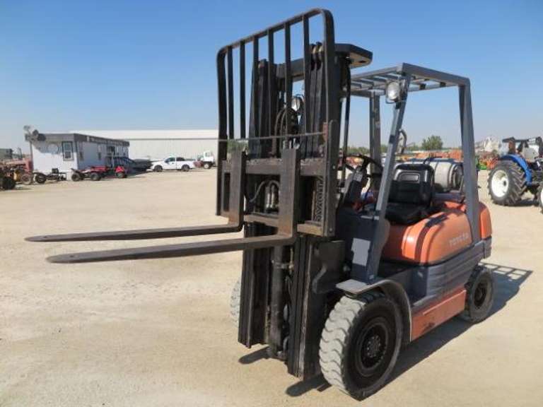 Toyota 42-6FGU20 - 3,850 Lb. Forklift