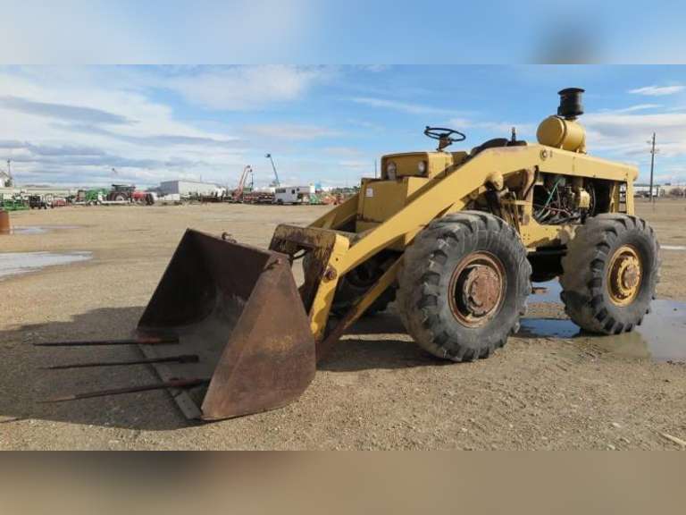 Michigan 125AG - 4WD Wheel Loader - NEEDS BRAKES