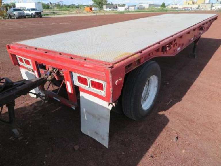 27' x 96" Flatbed Trailer