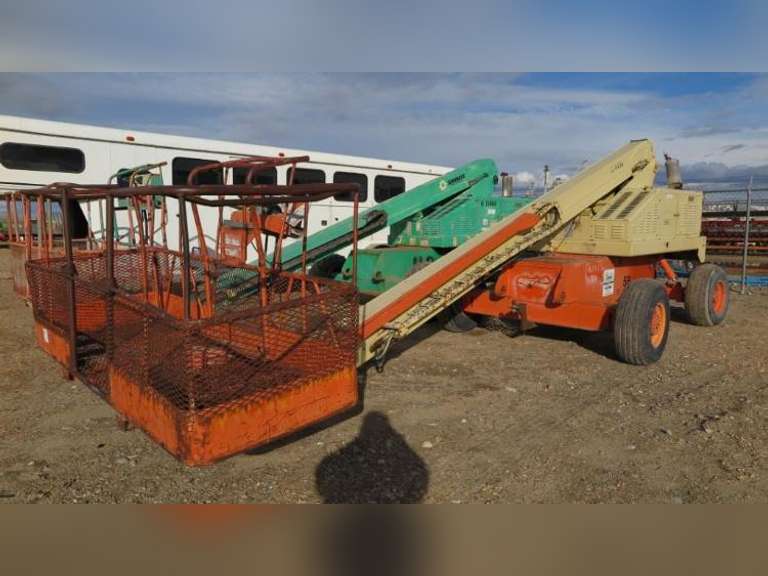 JLG 40H - 40' Telescoping Boom Lift