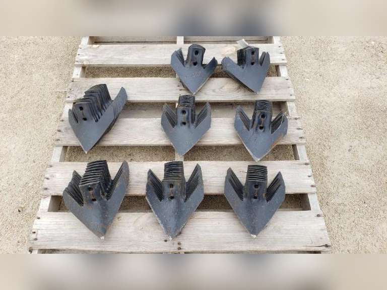 (80) 8.25" Cultivator Sweeps