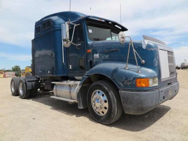 1995 International Eagle - Conventional Sleeper