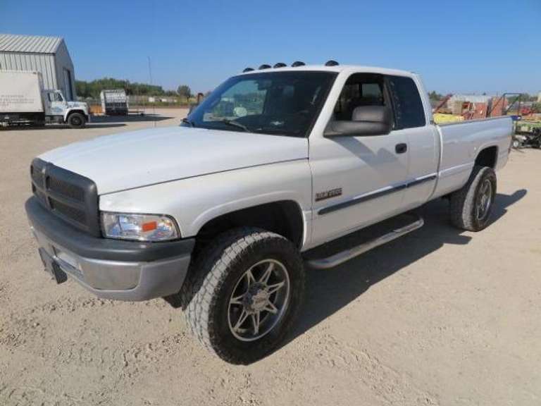 2000 Dodge 2500 - Cummins Diesel
