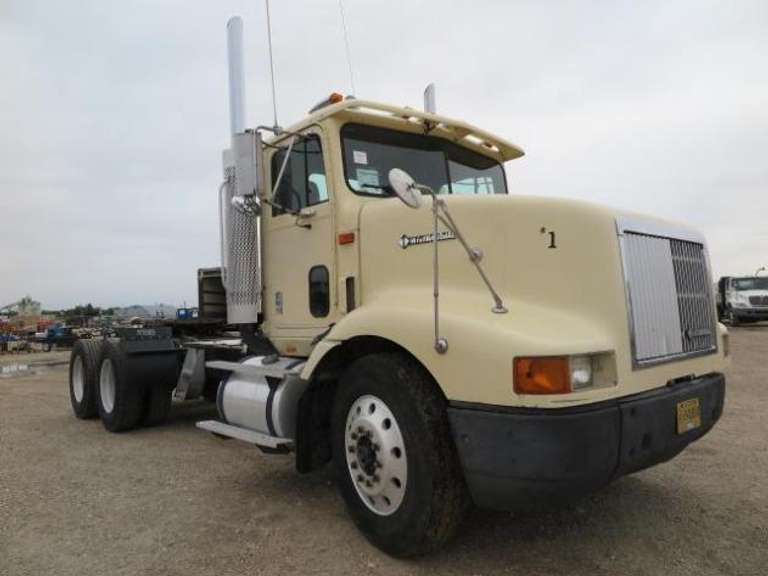 1995 International - Conventional Day Cab Semi Truck