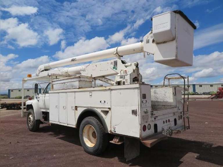 1992 Ford F-700 Bucket Truck