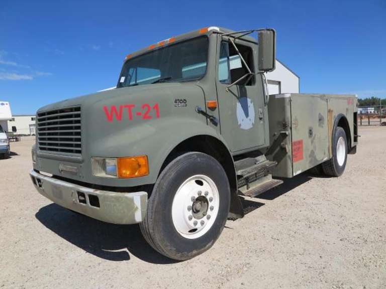 1993 International 4700 • Service Truck